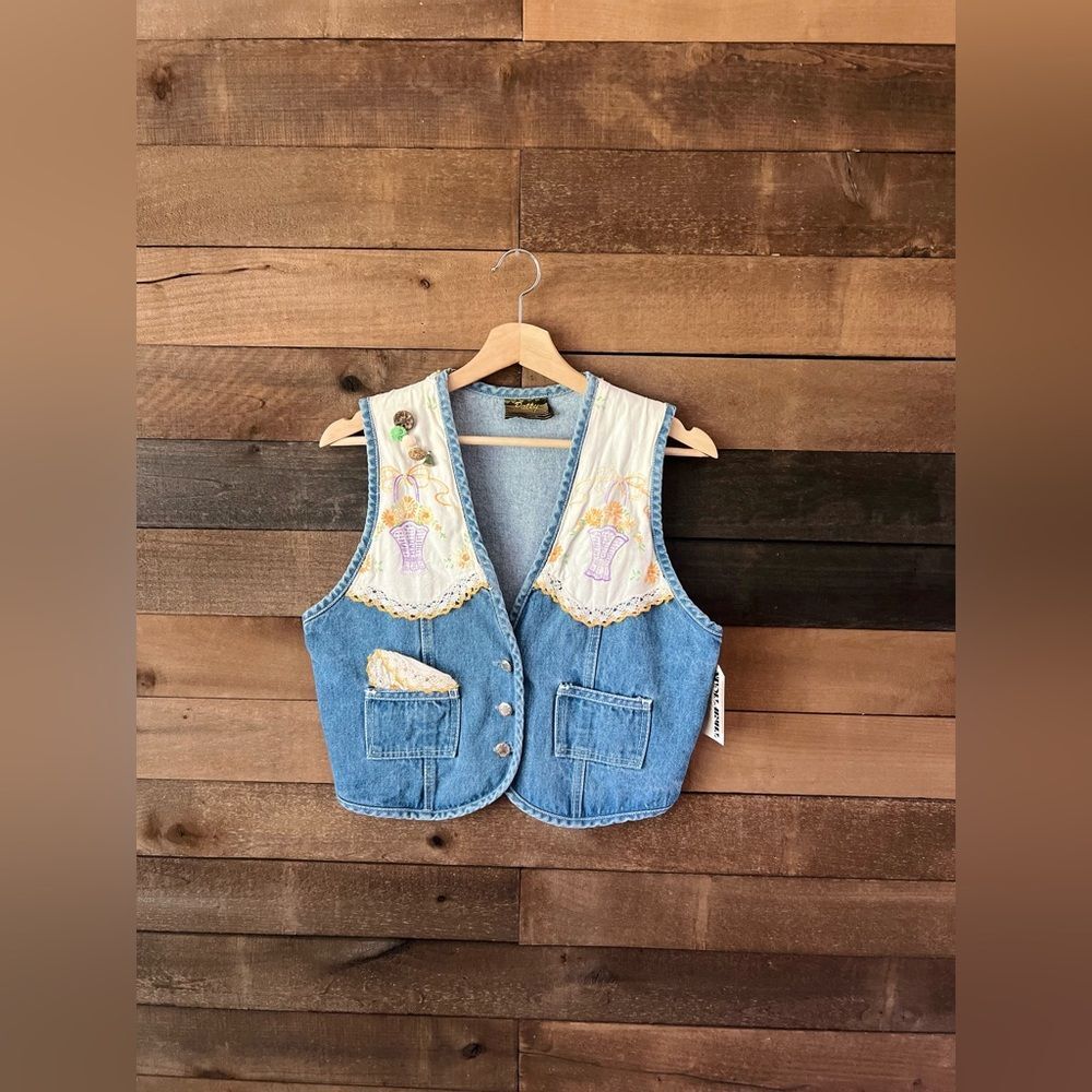 Vintage Patty Denim Vest Embroidered Patchwork Made in USA - Picture 14 of 14
